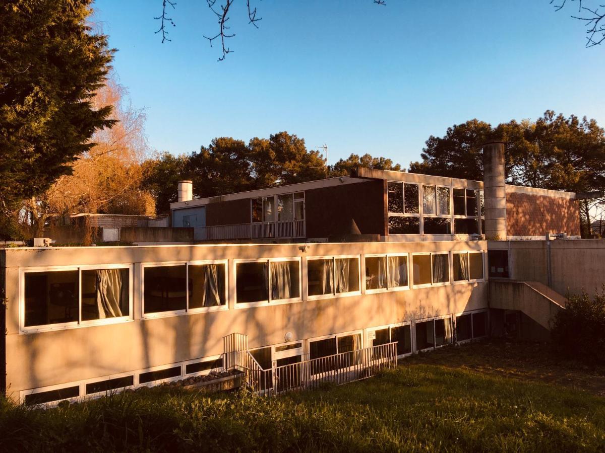 Auberge De Jeunesse Hi Lorient Buitenkant foto